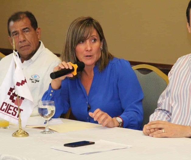 Pide IP a diputada federal gestión de más recursos Pide IP a diputada federal gestión de más recursos