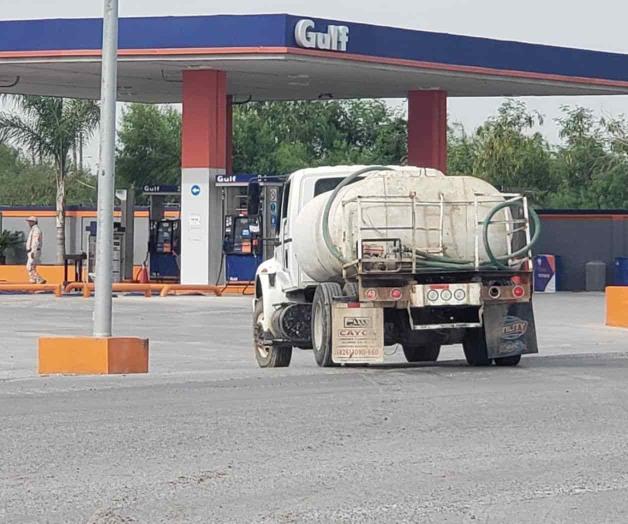 Pega desabasto de combustibles