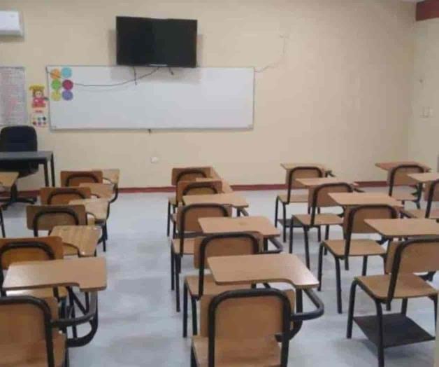 Le prenden fuego a alumno en telesecundaria de Querétaro