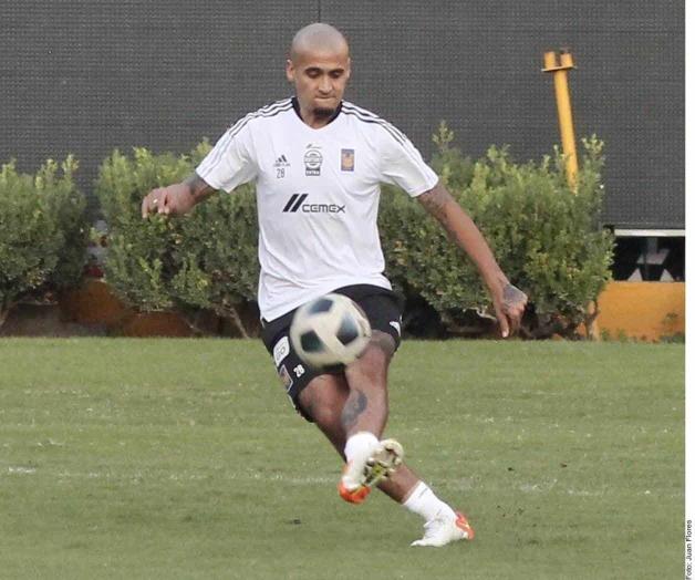 Operan al Chaka y se pierde arranque del torneo Operan al Chaka y se pierde arranque del torneo