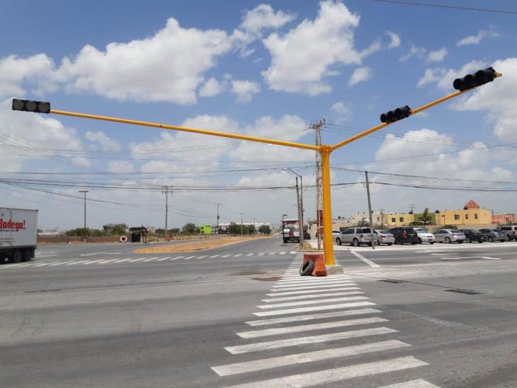 Piden reubicar semáforo ante alza de accidentes Piden reubicar semáforo ante alza de accidentes