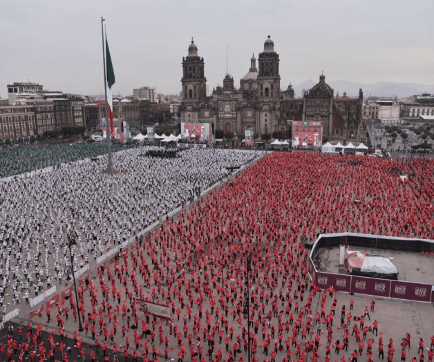 La CDMX quita a Moscú el Récord Guinness por la “Clase de box más grande del mundo”