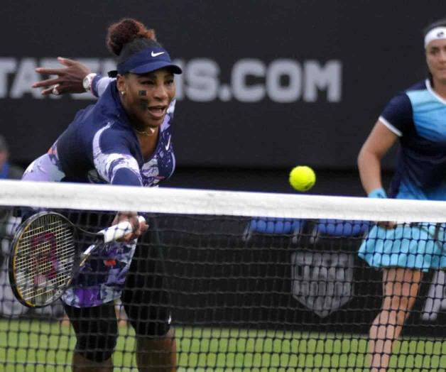 Serena Williams gana 1er partido tras un año sin jugar