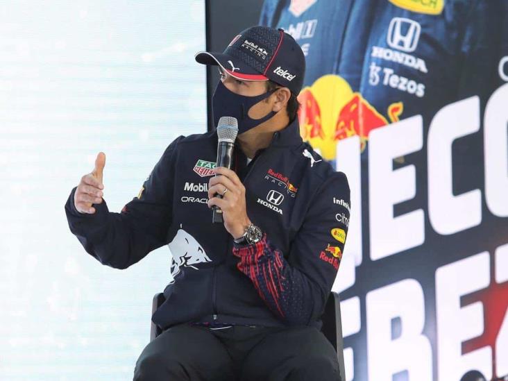 Escucha Red Bull a Checo Pérez Escucha Red Bull a Checo Pérez