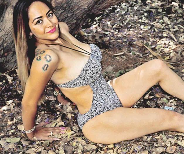 Quiere edecán ser piloto aviador Quiere edecán ser piloto aviador