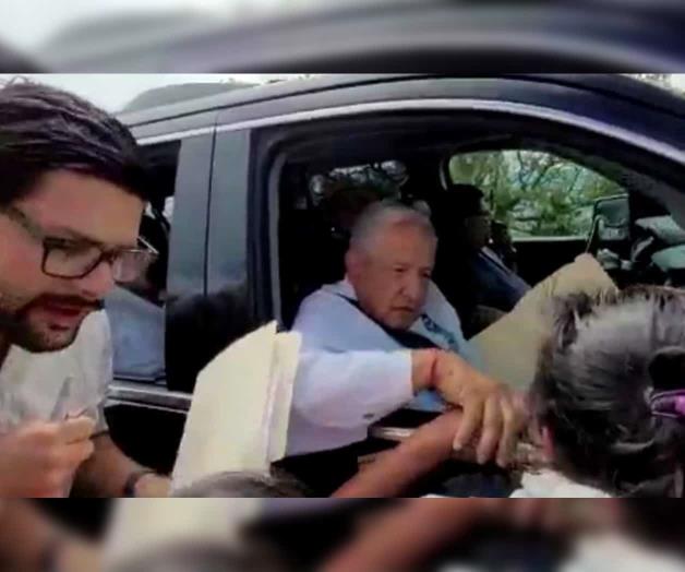 AMLO pide paciencia a familiares de víctimas de la Guerra Sucia