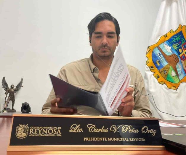 ¡Alcalde prófugo! Preside sesión de Cabildo