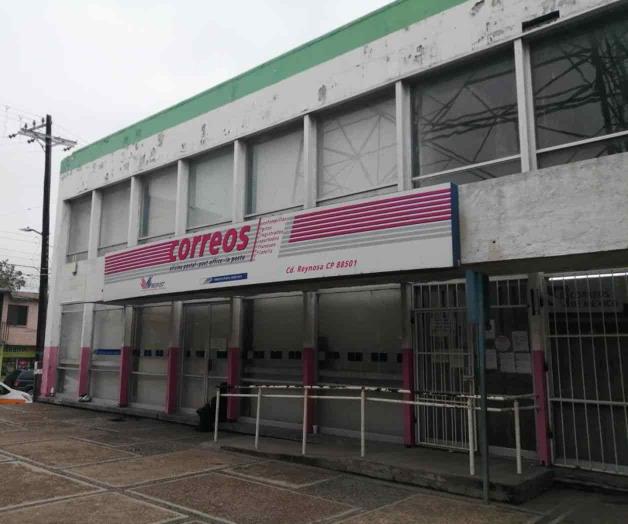 Abandono y olvido del edificio de correos