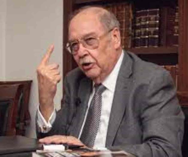 Presentará Coello demanda contra Gertz por daño moral