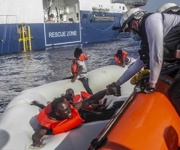 Tragedias en mar y tierra; 50 mueren