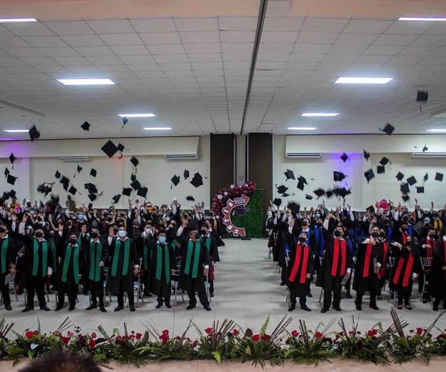 Se gradúa generación de Cbtis 220