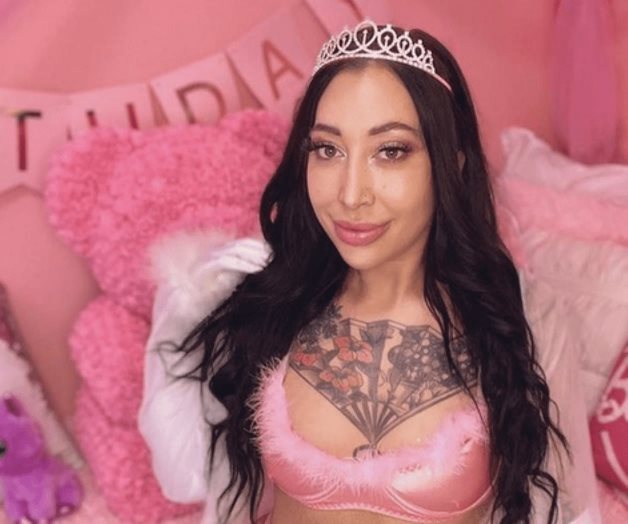 Muere modelo de OnlyFans Muere modelo de OnlyFans