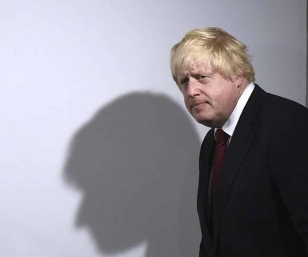 El primer ministro británico anuncia su dimisión El primer ministro británico anuncia su dimisión