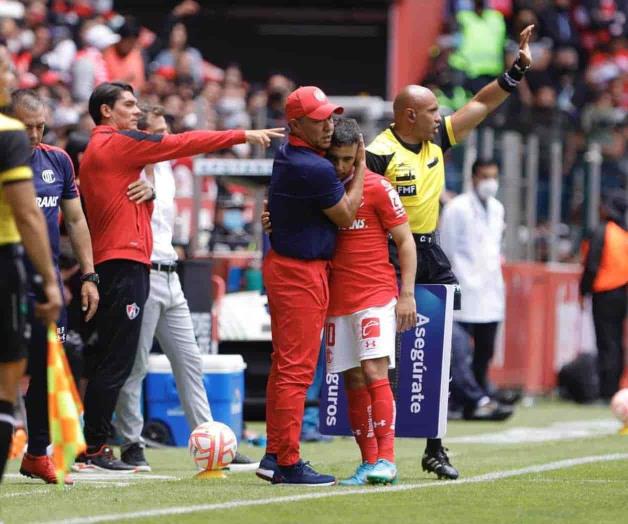 Destaca Ambriz esfuerzo y mejoría de su equipo 