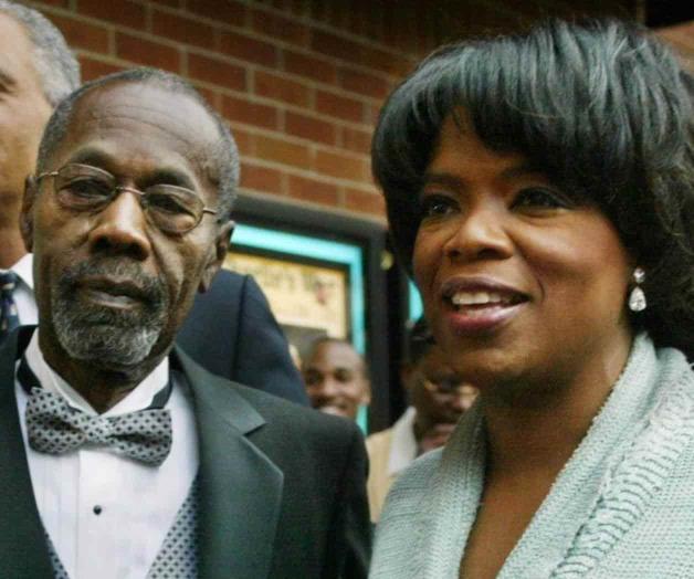 De luto por muerte de su padre De luto por muerte de su padre