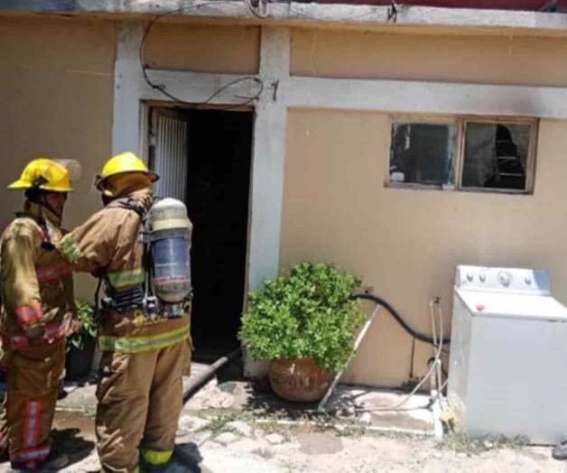 Se incendia vivienda Se incendia vivienda