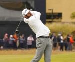 Young sorprende en el Abierto Británico, Woods inicia mal