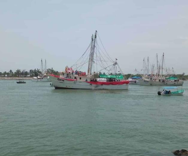 Realizan procesión a la Virgen del Carmen