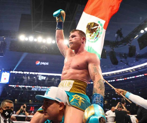 Canelo Álvarez 32 y en la cima Canelo Álvarez 32 y en la cima