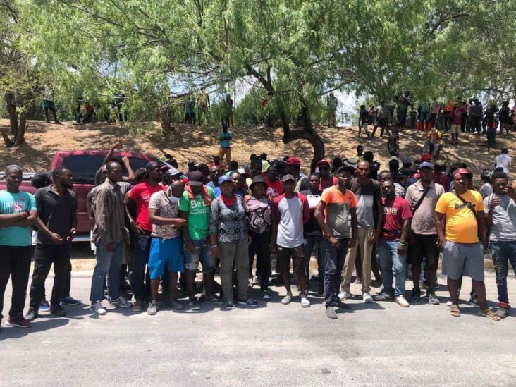 Se inconforman haitianos con programa “Como en Casa” Se inconforman haitianos con programa “Como en Casa”
