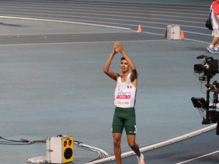 Le faltaron piernas a Tonatiú en Mundial Le faltaron piernas a Tonatiú en Mundial