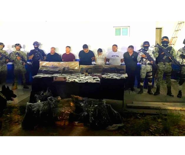 Caen 26 en Playa del Carmen en posesión de armas y drogas