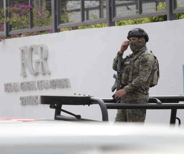 Libera jueza a 2 criminales