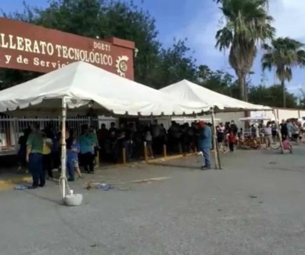 Se agota vacuna anti Covid para menores; causa molestia entre padres de familia