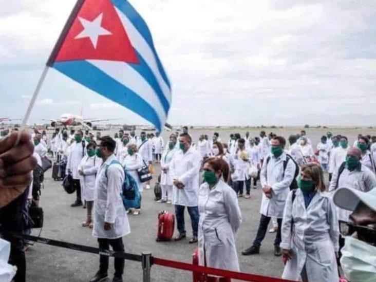 Acusa Embajador de Cuba campaña contra médicos cubanos Acusa Embajador de Cuba campaña contra médicos cubanos