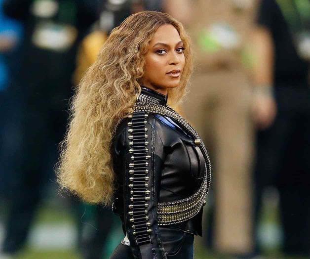 Le llueven las críticas Le llueven las críticas