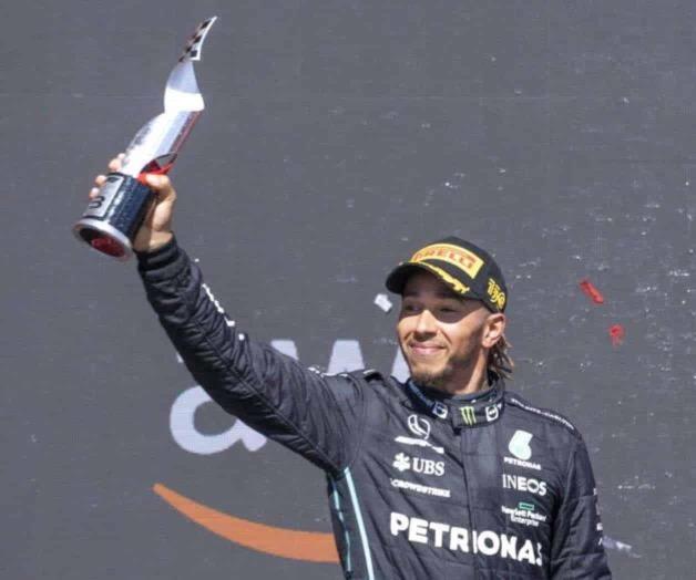 Lewis Hamilton será copropietario de los Broncos de Denver