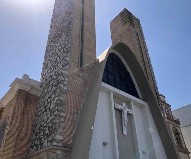 Oran para que criminales se conviertan al bien