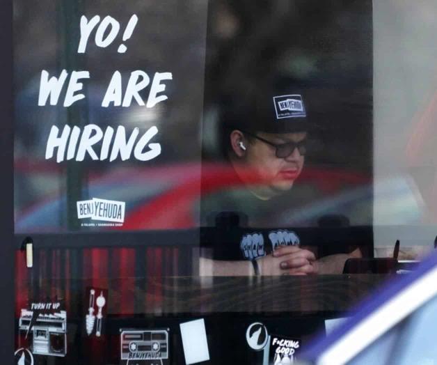 Más estadounidenses solicitan el seguro por desempleo Más estadounidenses solicitan el seguro por desempleo