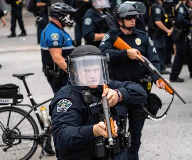 Nombrado por Abbot, acusado de brutalidad