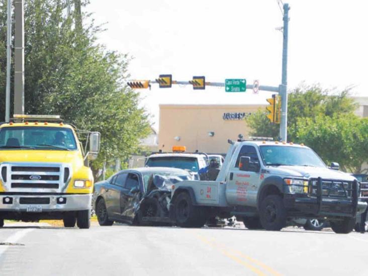 Arrestan a menor por causar triple accidente Arrestan a menor por causar triple accidente