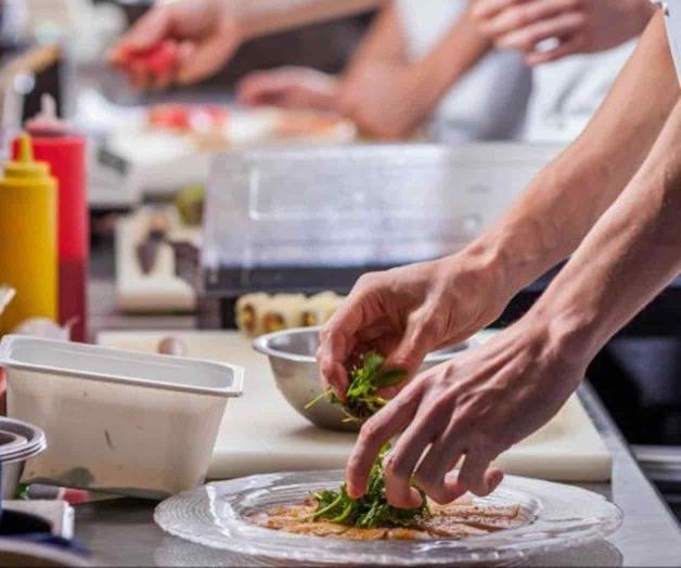 Alertan por comida de la calle Alertan por comida de la calle