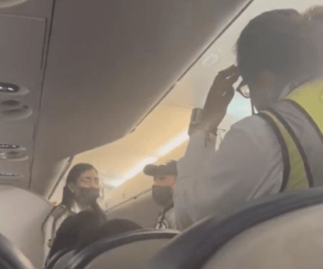 Familia indígena fue bajada de vuelo de Aeroméxico; investigan si hubo discriminación (Video)