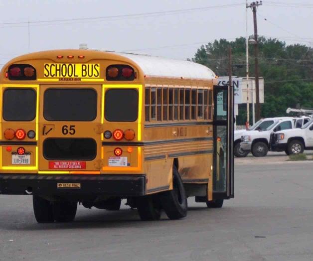 Piden a conductores respeto a los autobuses escolares Piden a conductores respeto a los autobuses escolares