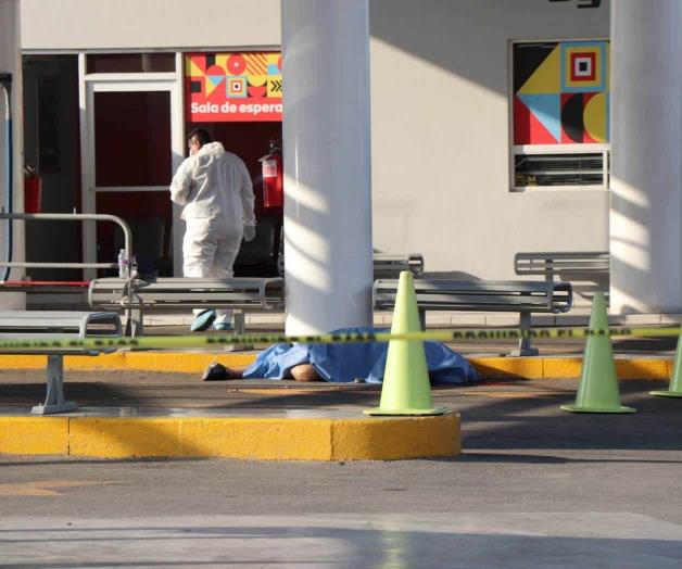 Asesinan a uno a balazos en car wash