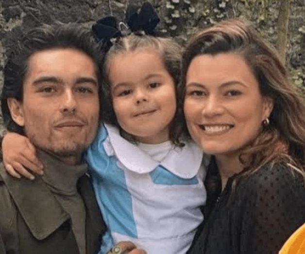 Se lanza contra Sergio Mayer Se lanza contra Sergio Mayer