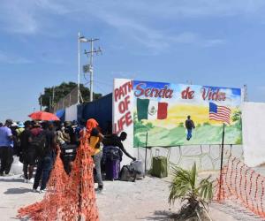 ...Y llegan más migrantes ...Y llegan más migrantes