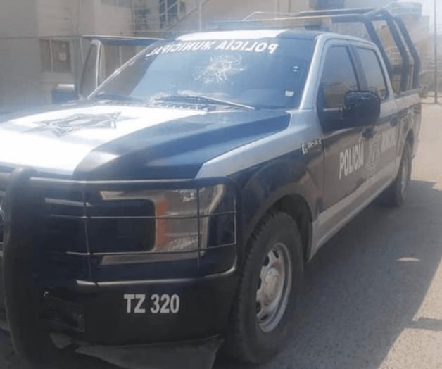 Policía de Tlajomulco detiene a un sujeto mientras enterraba un cadáver en el patio