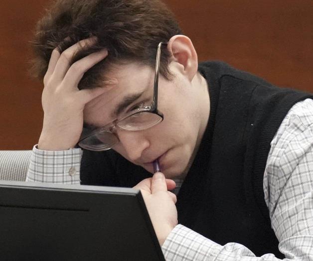 Soñaba con matar más y estar lleno de sangre Soñaba con matar más y estar lleno de sangre