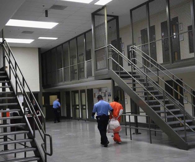 Cuentan con poco personal carcelario