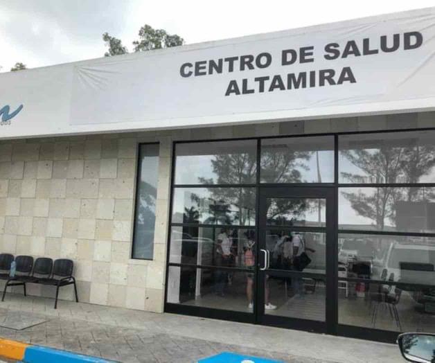 Cierra Centro de Salud por el deterioro y olvido Cierra Centro de Salud por el deterioro y olvido