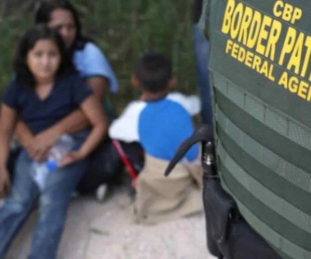 Abandonan ‘polleros’ A dos bebés en desierto