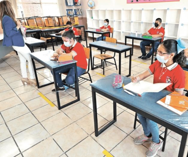 Regreso a clases dejaría derrama de $98,400 millones 