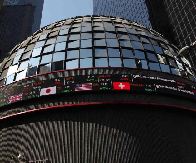 Cae BMV a su menor nivel en 17 meses  