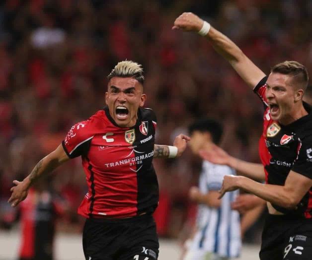 Buscan Hueso y Lara ganar la lotería rumbo al Mundial