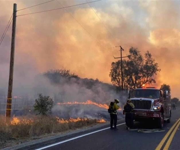 Cierran garita en Tecate por incendio en EU